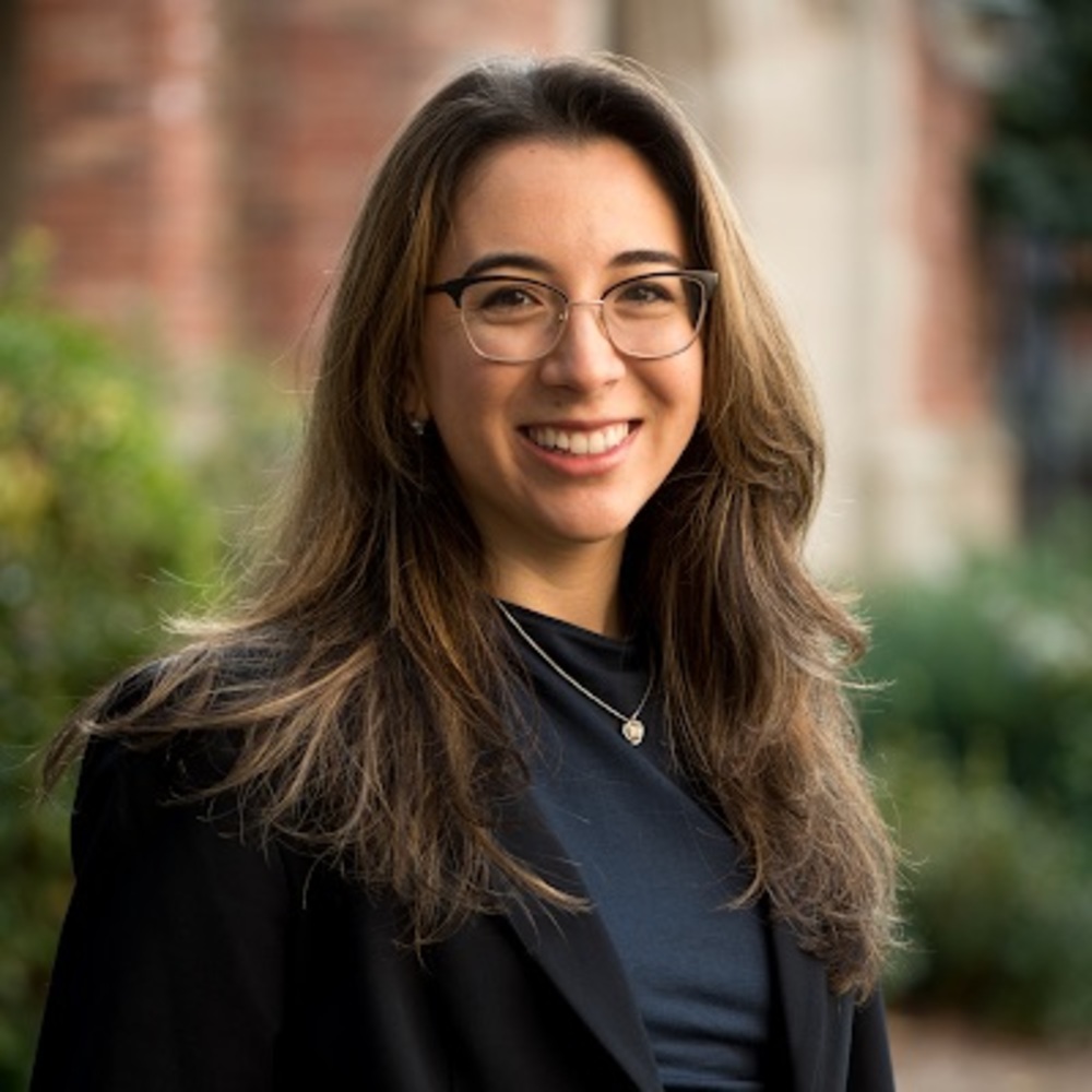 Meet your Posher, Valentina
